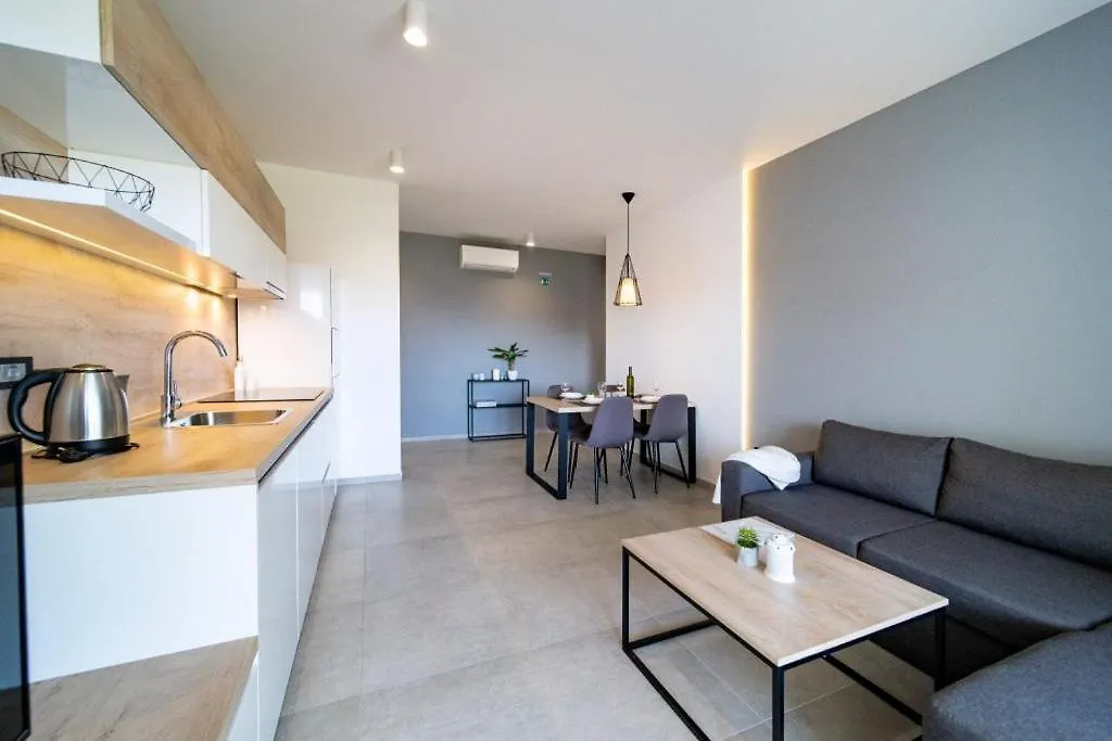 アパートホテル Villa Valis ロパール